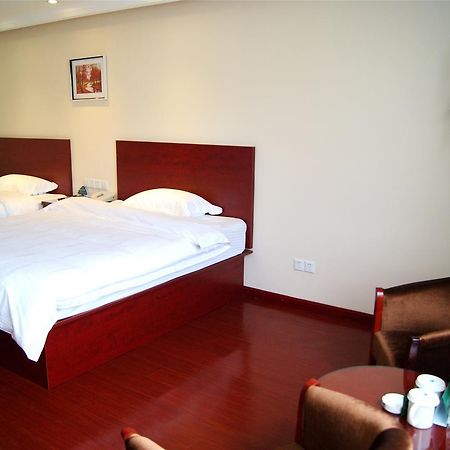 Greentree Inn Shandong Jinan Gaoxin District South Gongye Road Middle Aoti Road Express Hotel Bagian luar foto