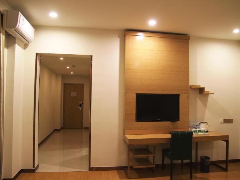 Greentree Inn Shandong Jinan Gaoxin District South Gongye Road Middle Aoti Road Express Hotel Bagian luar foto